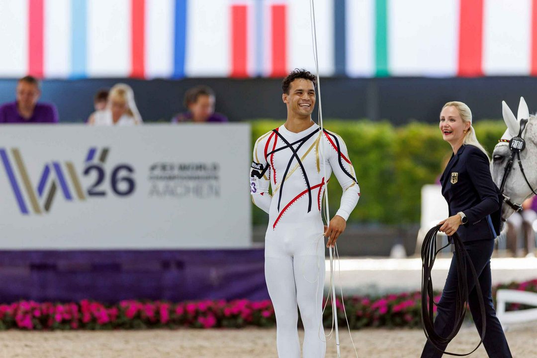 چهار نعل: برنز قهرمانی جهان آخن برای بلا لهنن در ولتیژ