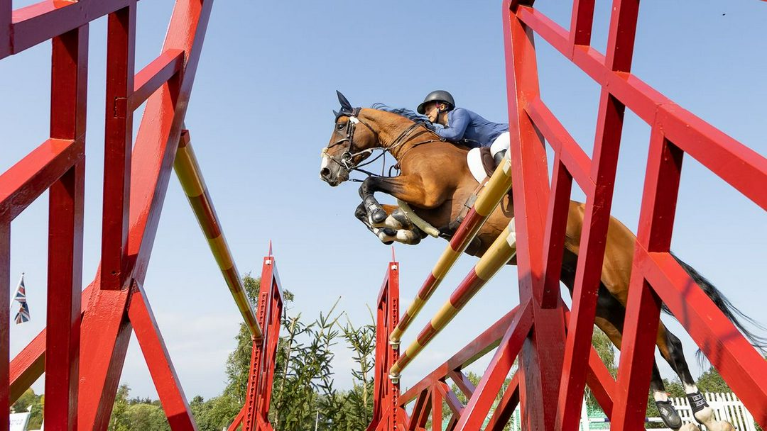 چهار نعل: Gemma Stevens پیروزی درخشان Hickstead را در مسیر آماده‌سازی برای World Championships به دست آورد