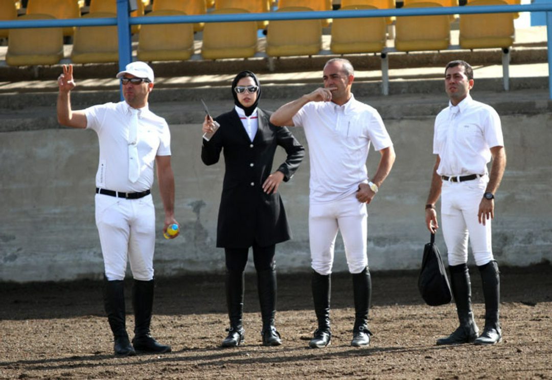 چهار نعل: Azmoon Equestrian Club